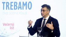 Plenković o prosvjedu novinara: Problem je počeo kad je šef HND-a skoro fizički nasrnuo na urednicu na HTV-u