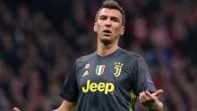 Mario Mandžukić preko noći je u Juventusu postao višak; bliži li se odlazak iz Torina?