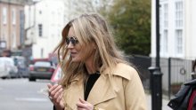 Kate Moss kulerski nosi komad odjeće koji svaka žena ovoga proljeća mora imati u ormaru