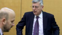 Rasprava o Marasovom laptopu otišla do apsurda; Reiner hipotetski: Vidim da kolega Bačić primjerice šmrče kokain...
