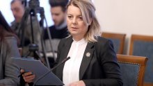 Incident u Zagrebu: Antifašisti izviždali izaslanicu predsjednice Mirjanu Hrgu
