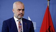 Albanci glasaju na kontroverznim lokalnim izborima