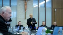 Nadbiskup Puljić: Glasajte za bogobojazne, sposobne i pouzdane