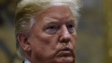 Trump za šest mjeseci odgađa uvođenje dodatnih carina na automobile