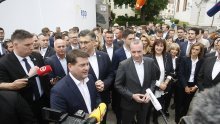 Manfred Weber s Plenkovićem prošetao Gornjim gradom: ekstremisti desnice i ljevice te populisti nisu rješenje za Europu