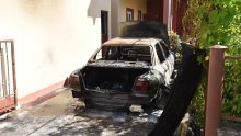 [FOTO/VIDEO] U dvorištu obiteljske kuće u Zadru potpuno izgorio automobil, počinitelj priveden