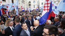 Veliki HDZ-ov skup u Splitu: Okupili se ministri, redali se govori, a na 'marginama' skupa i Kerum
