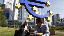 Eurozona će na proljeće 2012. izaći iz recesije