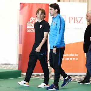 Predstavljanje nogometnog kampa za djecu, Modrić i Dalić