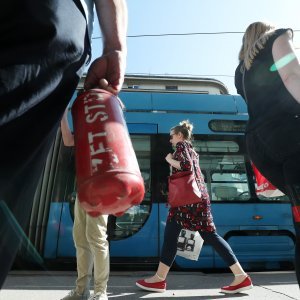 Požar tramvaja u Zagrebu