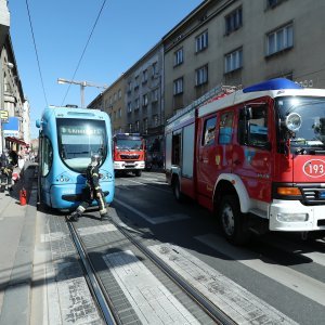Požar tramvaja u Zagrebu