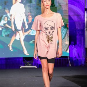 Modna revija Glamour fashion show na Stradunu