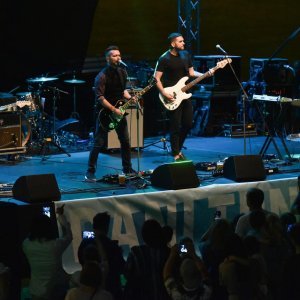 Bogati cjelodnevni program Dana Trnja završio koncertom grupe Vatra
