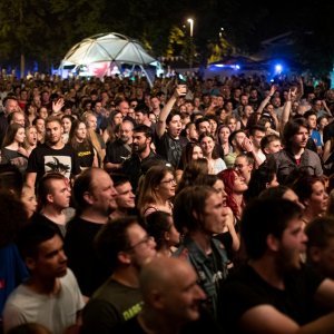 Hladno pivo nastupili na drugom danu Pine festa