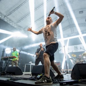 Hladno pivo nastupili na drugom danu Pine festa