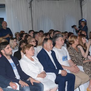 Humanitarna modna revija pod nazivom 'Obrtnici za djecu'