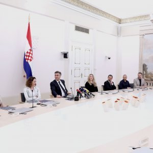 U nazočnosti Andreja Plenkovića predstavljena obnovljena dvorana Ban Jelačić