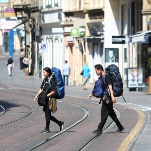 Zagreb: Građani iskoristili Tijelovo za produženi vikend izvan grada