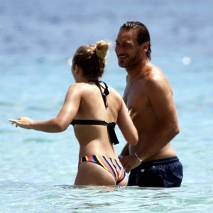 Francesco Totti i kćer Chanel na plaži