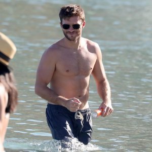 Scott Eastwood uživa na Mikonosu