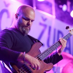 Dugo Selo: Ivan Zak održao koncert na Danu Zagrebačke županije