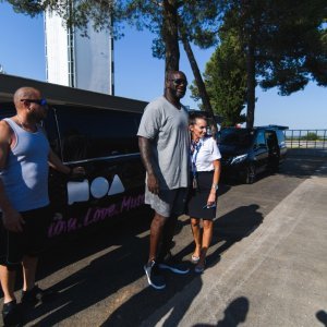 Bivši NBA košarkaš Shaquille O'Neal sletio u zračnu luku Zadar