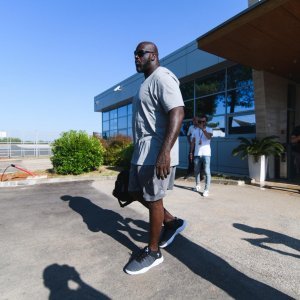 Bivši NBA košarkaš Shaquille O'Neal sletio u zračnu luku Zadar