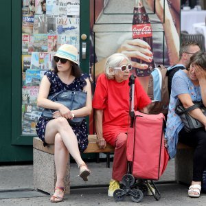 Zagrepčani i turisti pokušavaju se na različite načine zaštiti od vrućine