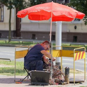 Toplinski val u Osijeku, građani na razne načine pokušavaju pronaći osvježenje