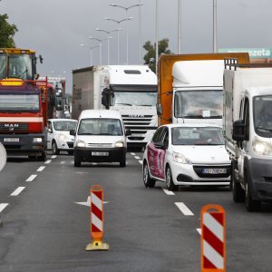 Radovi na južnom kolniku Zagrebačke avenije u smjeru grada