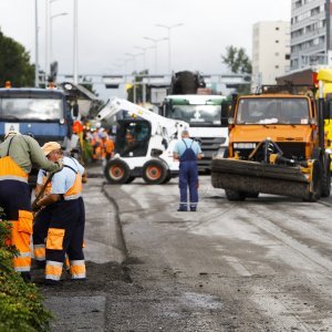 Radovi na južnom kolniku Zagrebačke avenije u smjeru grada