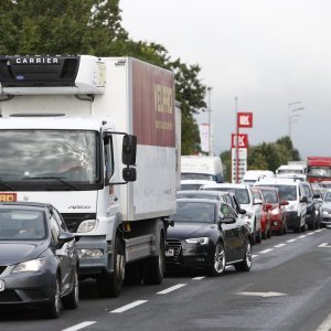 Radovi na južnom kolniku Zagrebačke avenije u smjeru grada