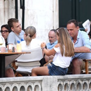 Vinko Brešan s obitelji uživa u Dubrovniku