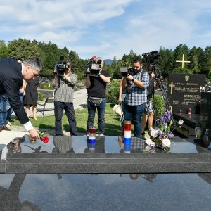 Zoran Milanović položio vijence podovom Dana pobjede