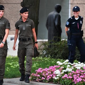 Pripadnice srpske vojne policije Kobre