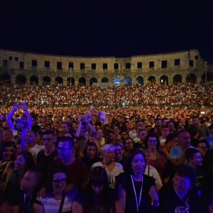 Đorđe Balašević održao koncert u prepunoj pulskoj Areni