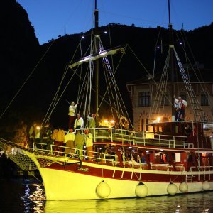 Rekonstrukcija gusarske bitke iz 13. stoljeća oduševila posjetitelje Omiša
