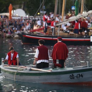 Rekonstrukcija gusarske bitke iz 13. stoljeća oduševila posjetitelje Omiša