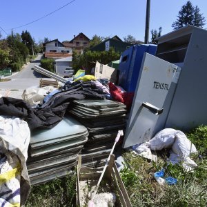 Ilegalno odbačeni krupni otpad u Zagrebu