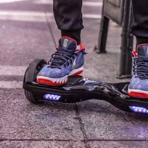 Hoverboard (2016.)