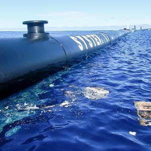 Srpanj 2015.: Nakon šest ekspedicija utvrđeno je kako se najviše plastike nalazi uz površinu oceana