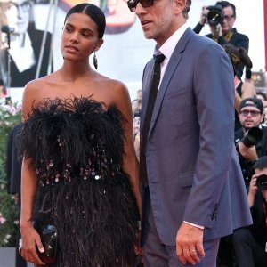 Vincent Cassel i Tina Kunakey