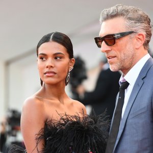 Vincent Cassel i Tina Kunakey