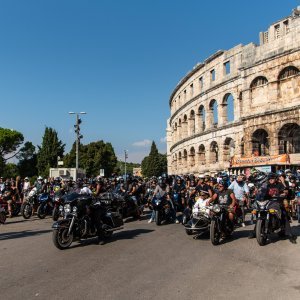 Pula: Tisuće motorista sudjelovalo u defileu povodom 25. godišnjice Croatia Bike Weeka