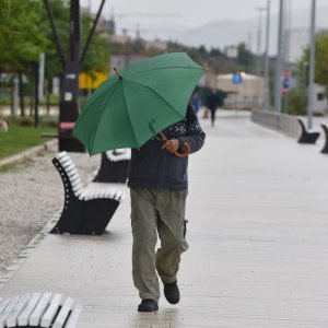 Kišno i hladno jutro u Šibeniku