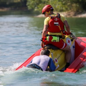 Novo plovilo za spašavanje utopljenika RescueRunner