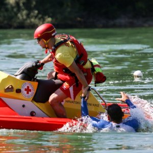 Novo plovilo za spašavanje utopljenika RescueRunner