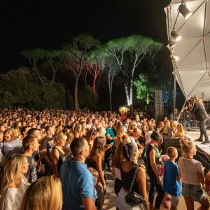 Dubrovnik: Grupa Parni valjak za kraj ljeta u Valamaru održala je koncert