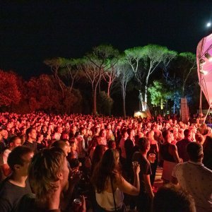 Dubrovnik: Grupa Parni valjak za kraj ljeta u Valamaru održala je koncert