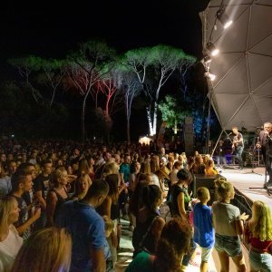 Dubrovnik: Grupa Parni valjak za kraj ljeta u Valamaru održala je koncert